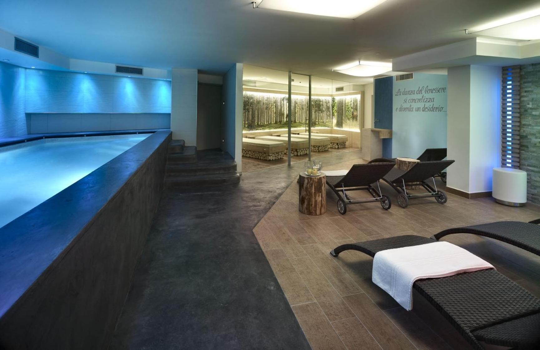 Color Home Suite Apartments Predazzo Kültér fotó