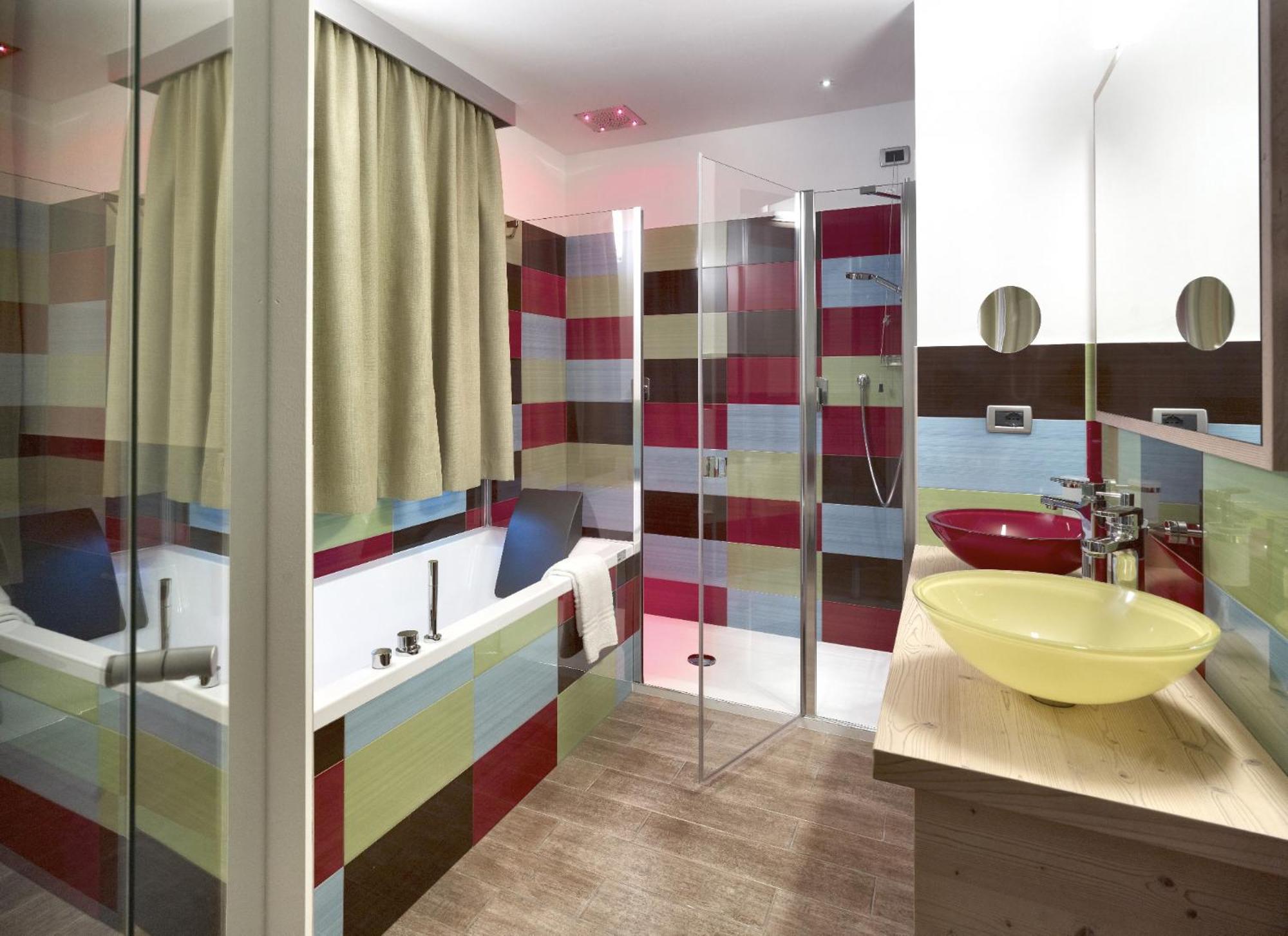 Color Home Suite Apartments Predazzo Kültér fotó